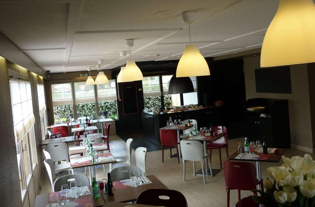 Hotel Le Cyrano Bergerac Restaurant foto